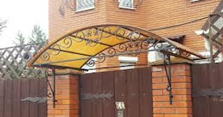 Навесы над калиткой - монтаж в Якутске от НавесыКтс | от 1796 рублей